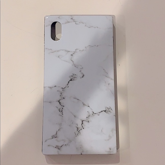 Accessories - iPhone XR Marble Case